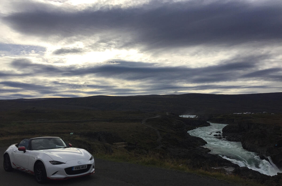 Mazda MX-5 Icon