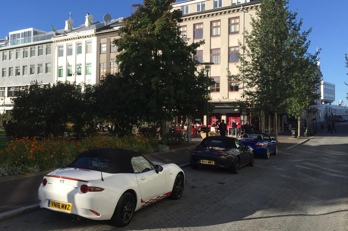 Mazda MX-5 Icon