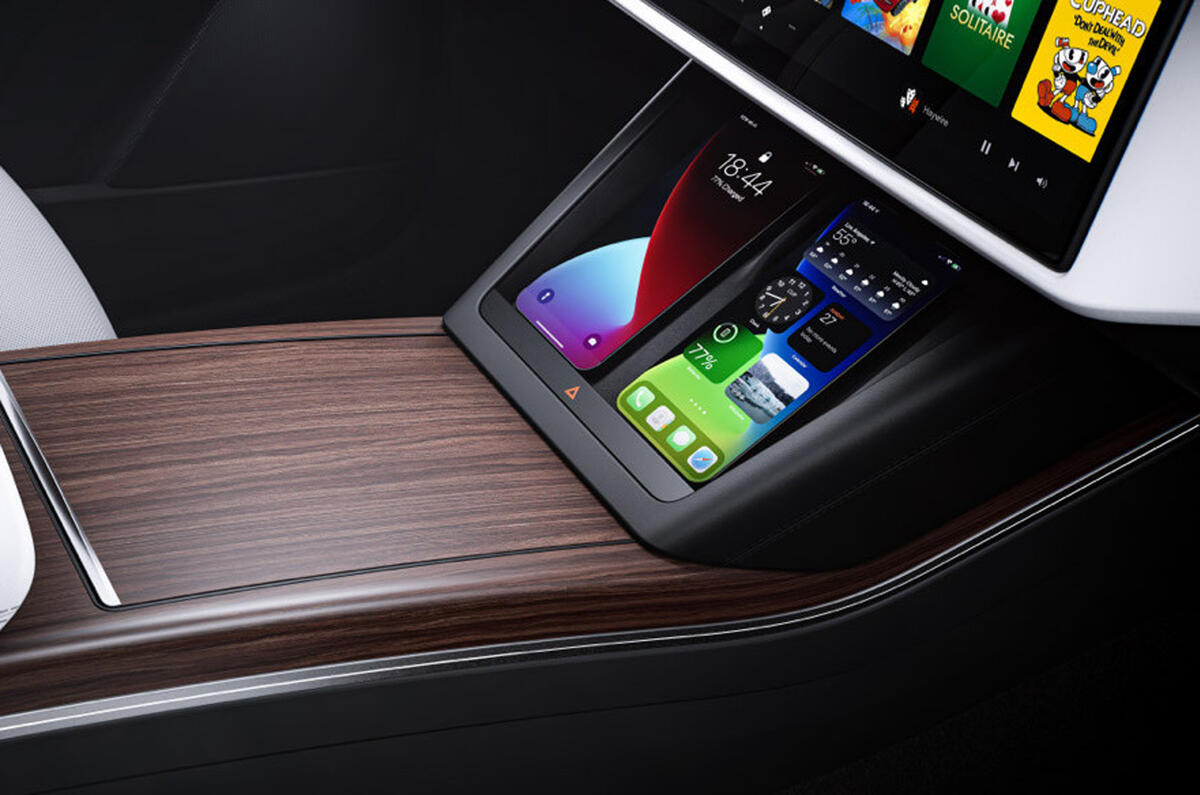 MX Interior Grid B Desktop