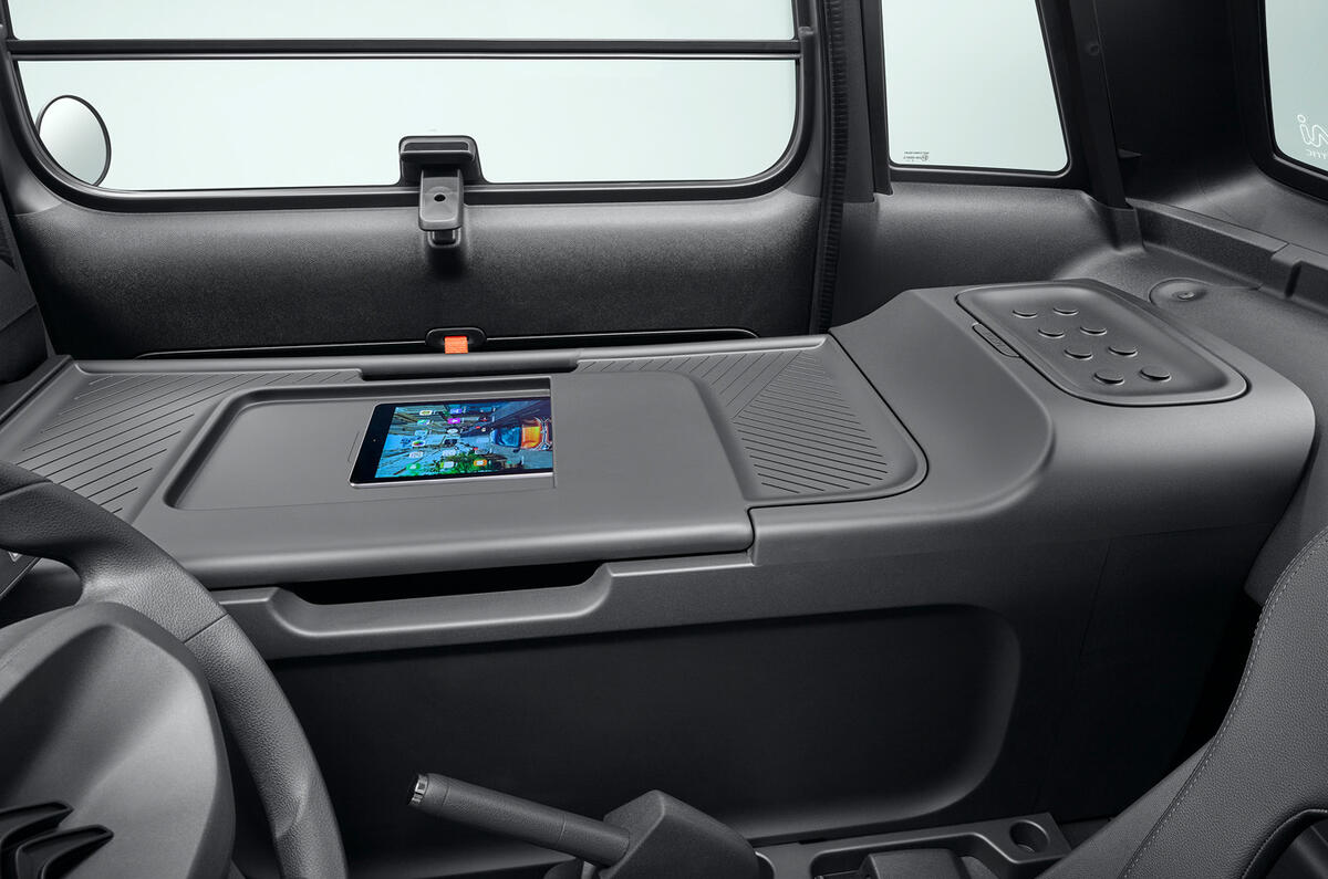 MY AMI CARGO Interior 5 MY AMI CARGO Interior 5