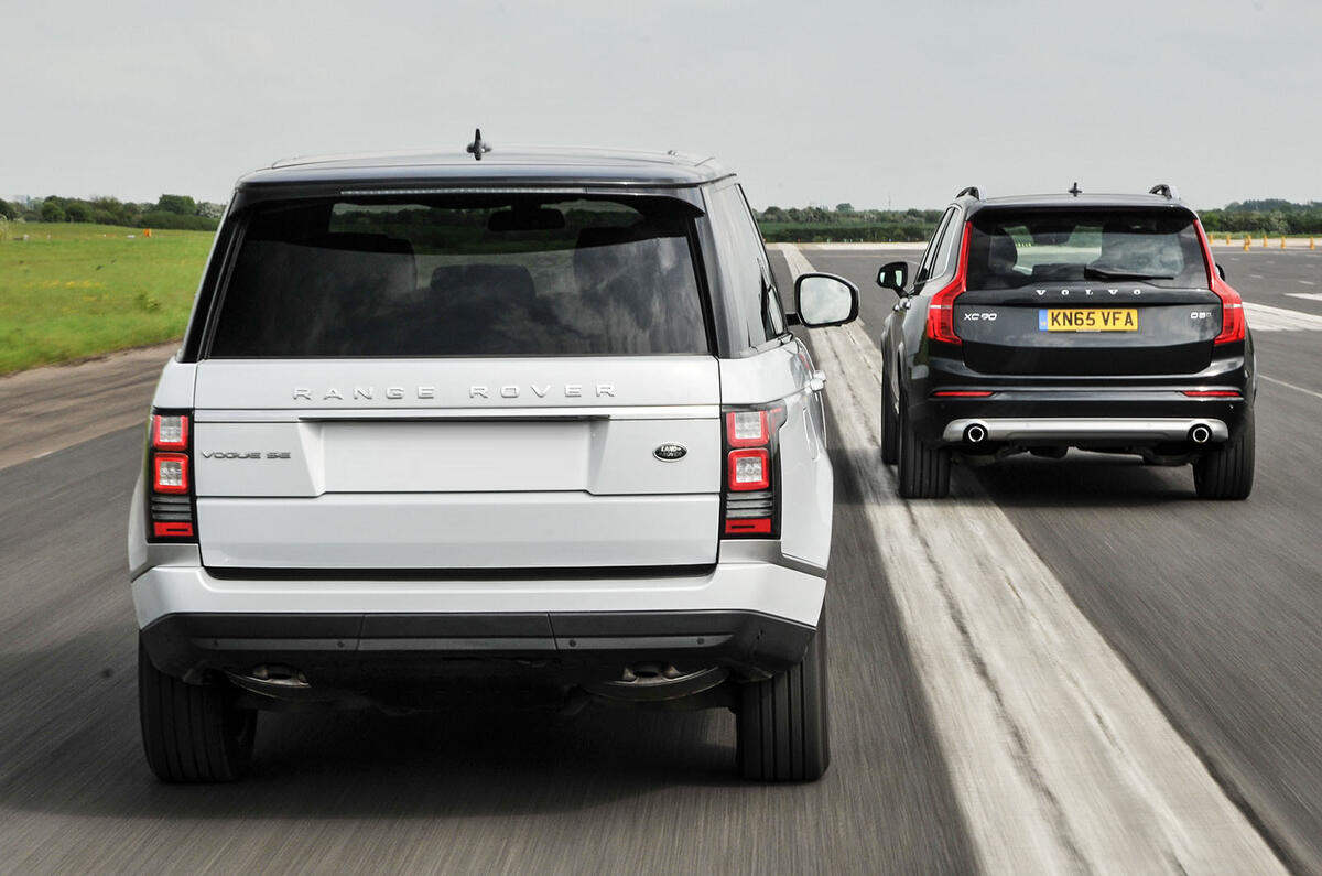 Volvo XC90 D5 Momentum vs Range Rover TDV6 Vogue