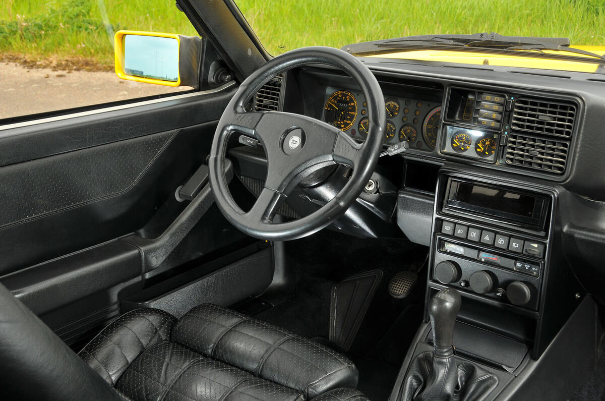 Lancia Delta HF Integrale Evo 1