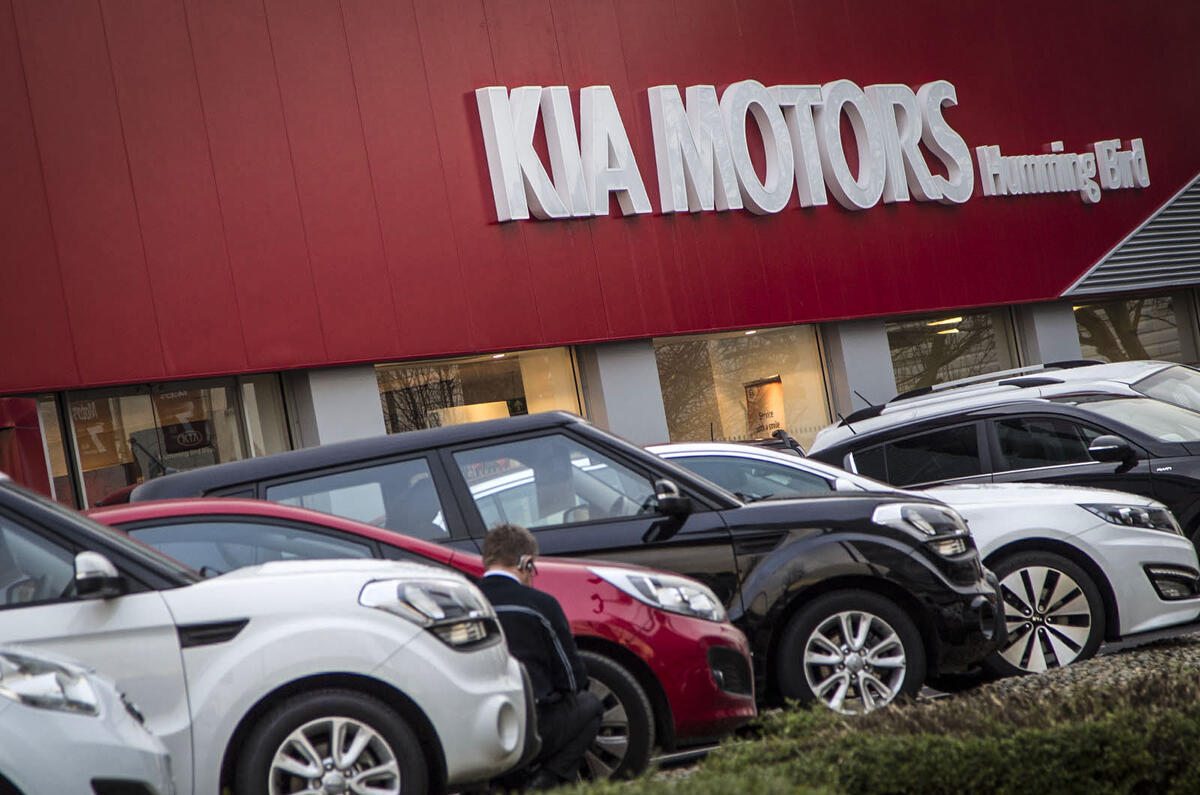 UK car registrations hit record levels in 2016