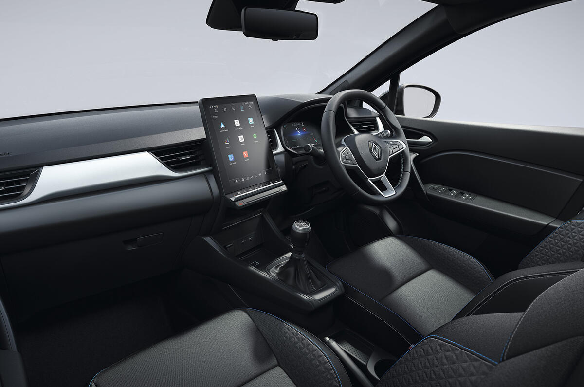 New Renault Captur interior