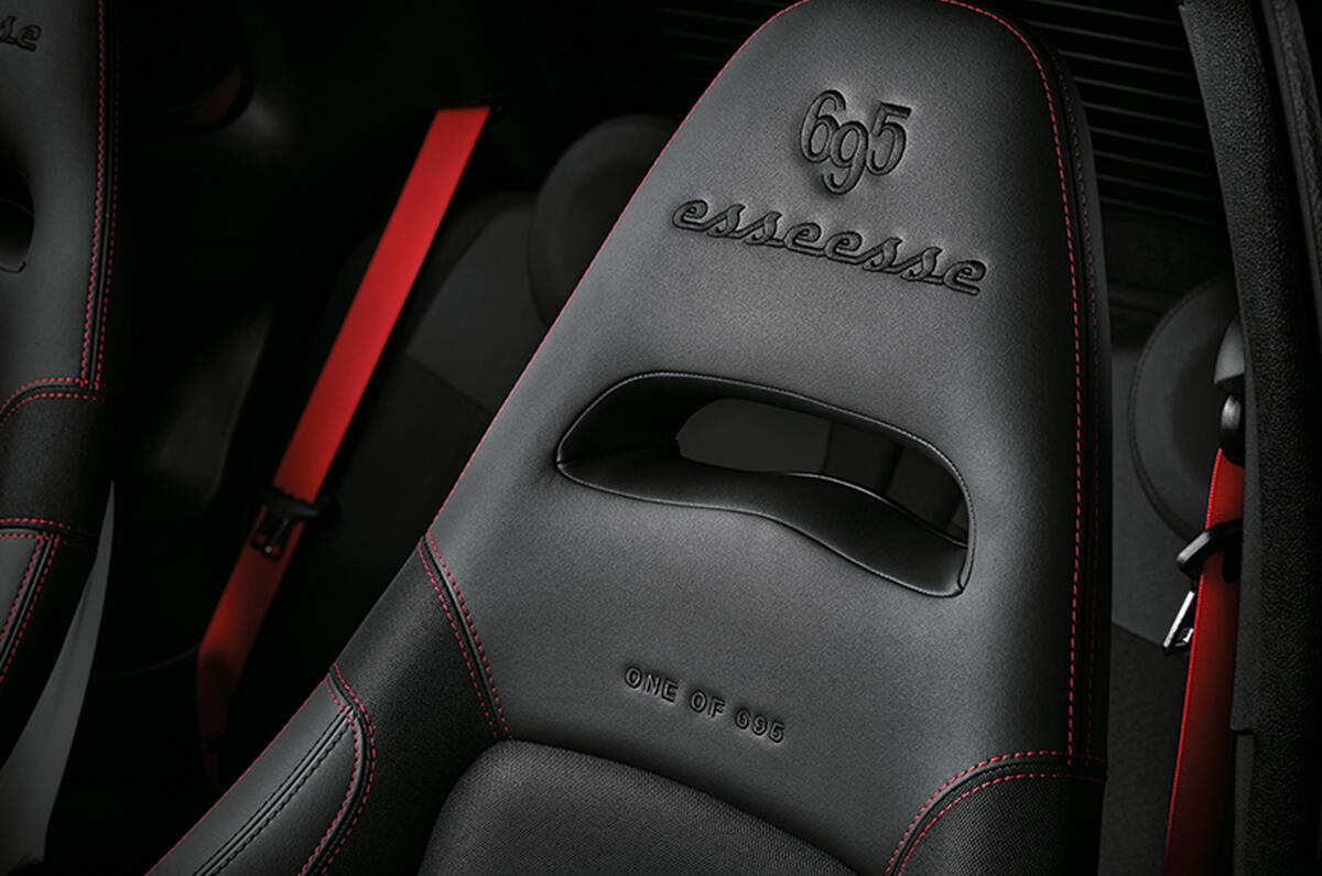 New Abarth 695 Esseesse (23) 1 New Abarth 695 Esseesse (23) 1
