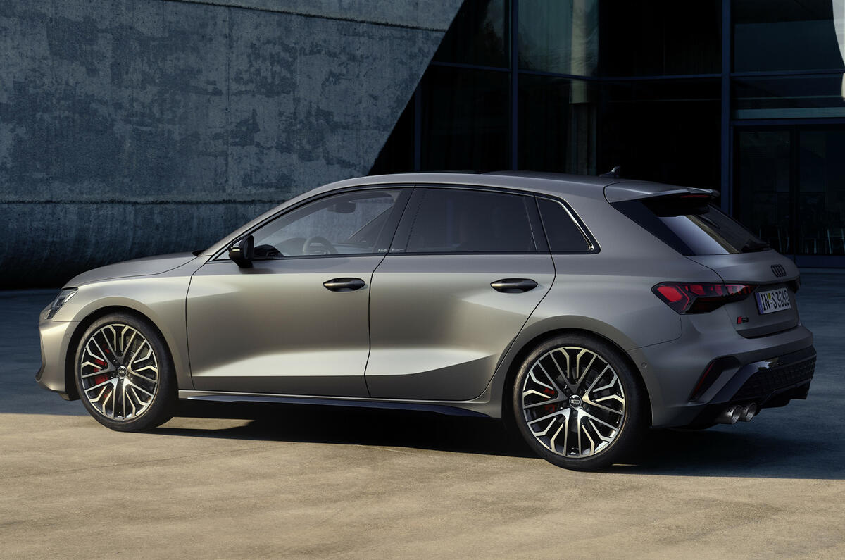 New Audi S3 Sportback side New Audi S3 Sportback side