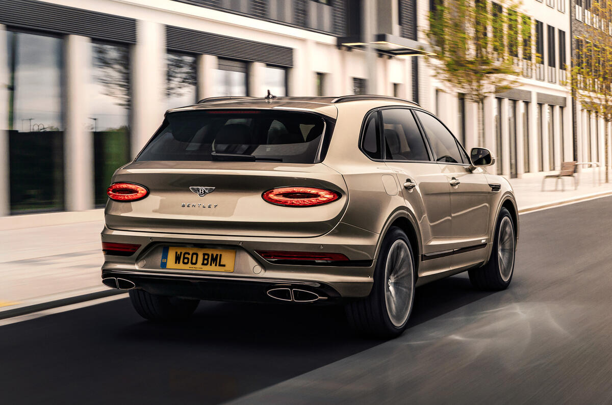 2021 Bentley Bentyaga Hybrid - rear 2021 Bentley Bentyaga Hybrid - rear