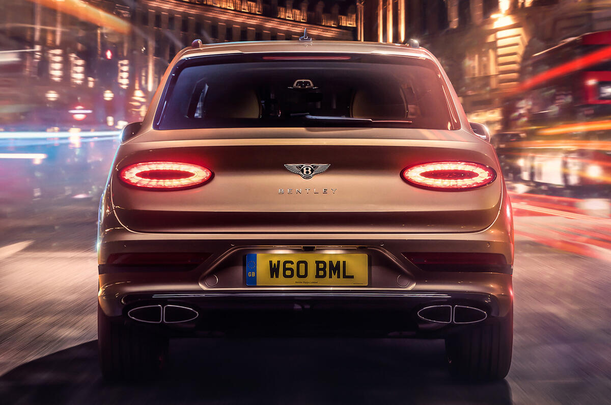 2021 Bentley Bentyaga Hybrid - rear 2021 Bentley Bentyaga Hybrid - rear