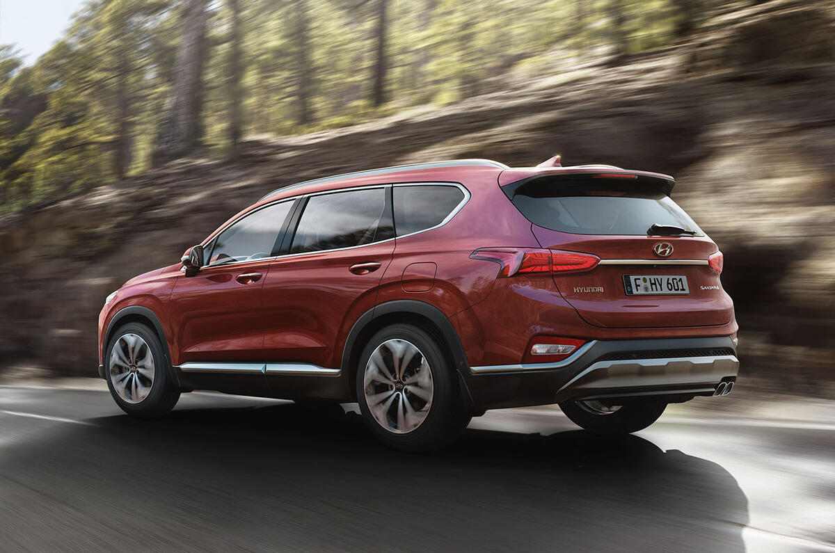 Hyundai Santa Fe revealed ahead of Geneva motor show debut
