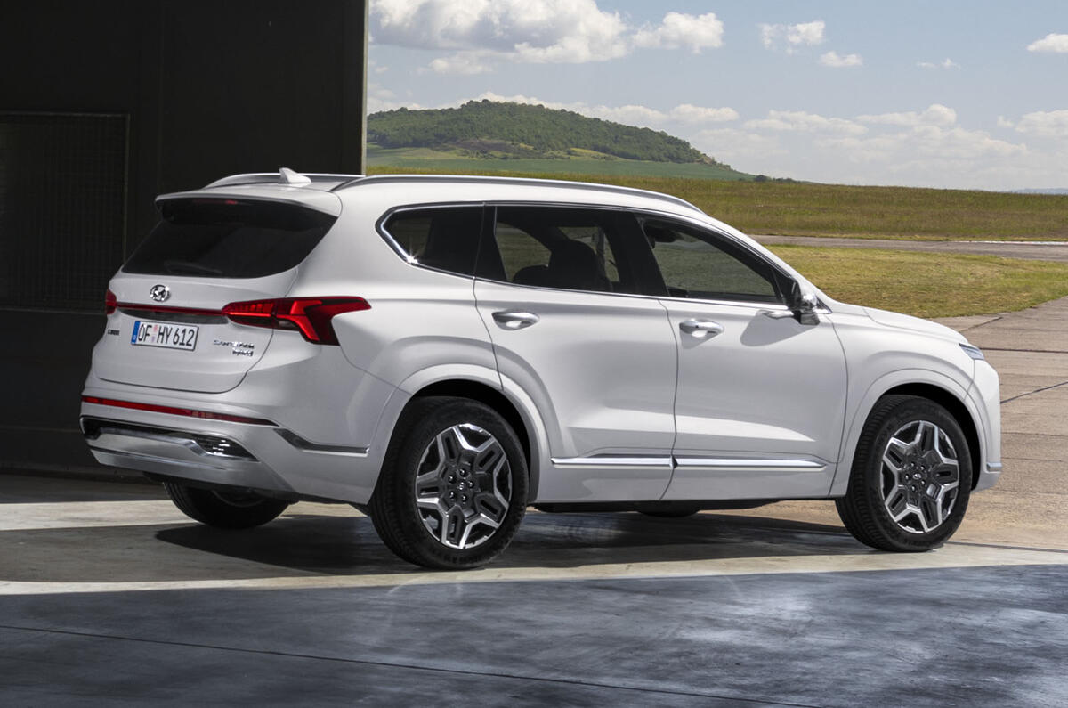2020 Hyundai Santa Fe - static rear