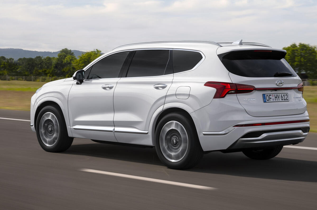 2020 Hyundai Santa Fe - rear
