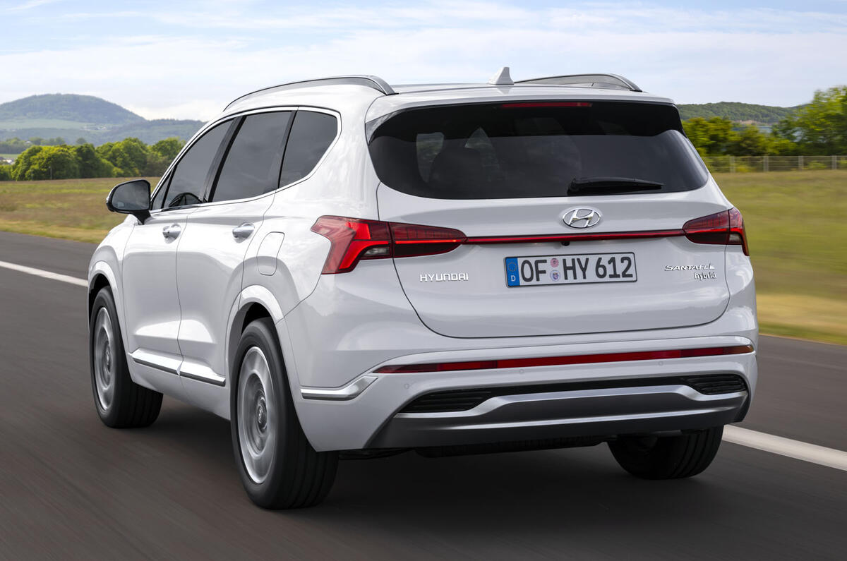2020 Hyundai Santa Fe - rear