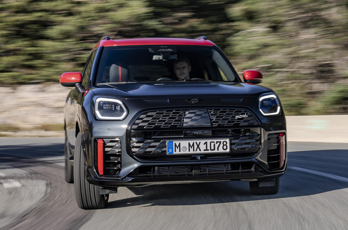 New Mini Countryman front cornering New Mini Countryman front cornering