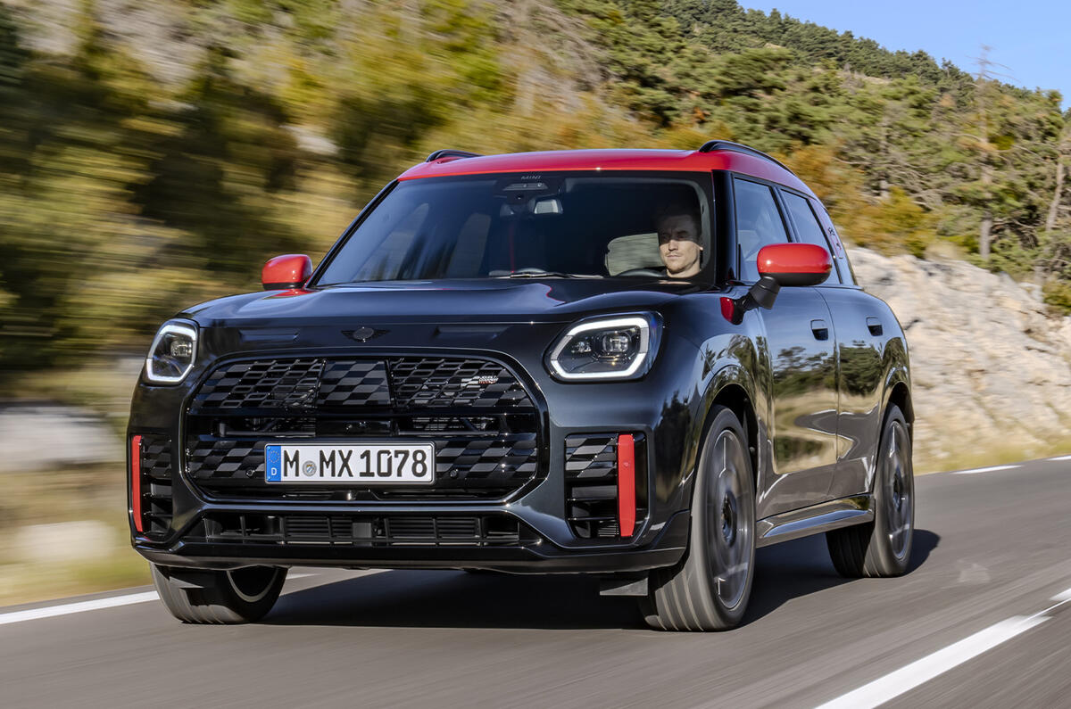 New Mini Countryman front lead