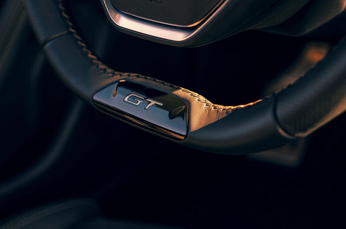 New Peugeot 508 centre console New Peugeot 508 centre console