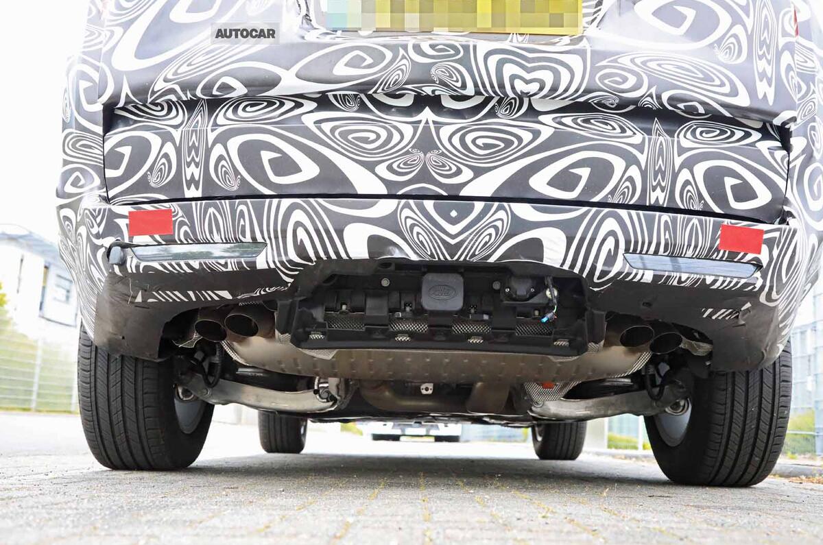New Range Rover spyshot rear close New Range Rover spyshot rear close