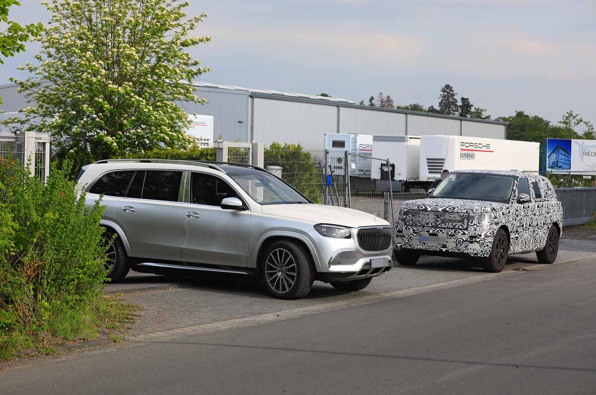 New Range Rover spyshot benchmark Mercedes New Range Rover spyshot benchmark Mercedes
