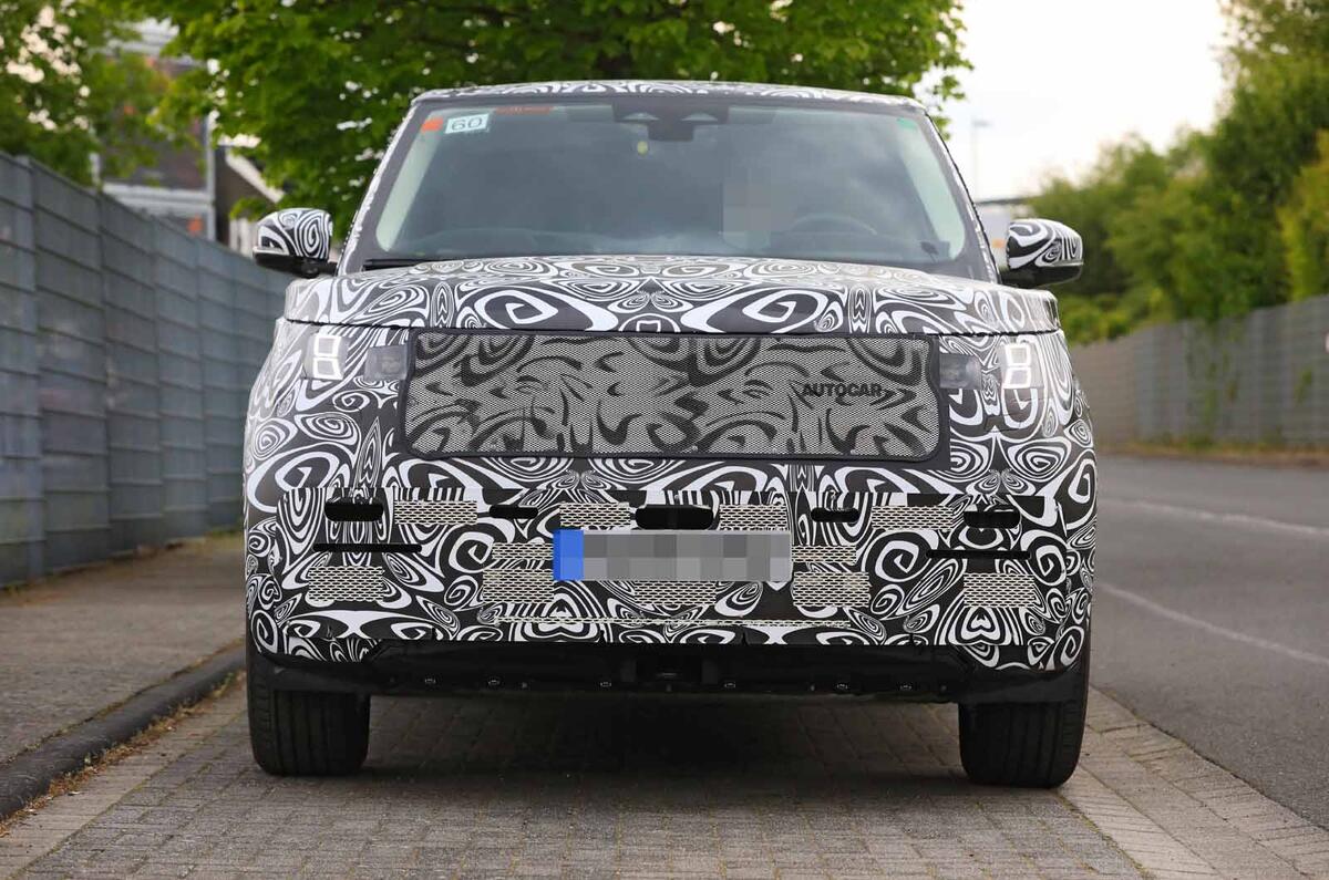 New Range Rover spyshot front dead New Range Rover spyshot front dead