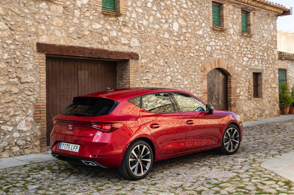 New Seat Leon dynamic shots rear