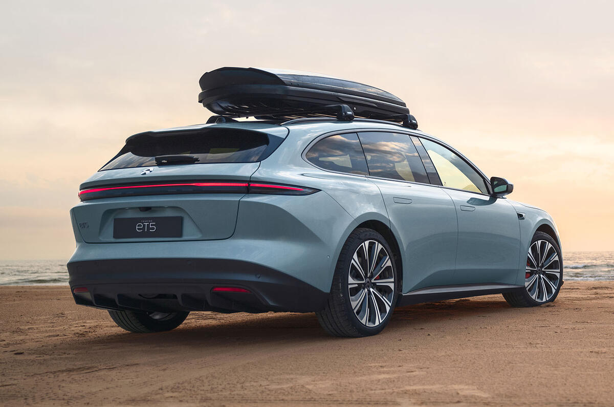 NIO ET5 Touring Exterior rear three quartre NIO ET5 Touring Exterior rear three quartre