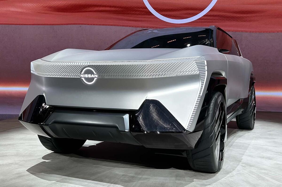 Nissan Arizon front