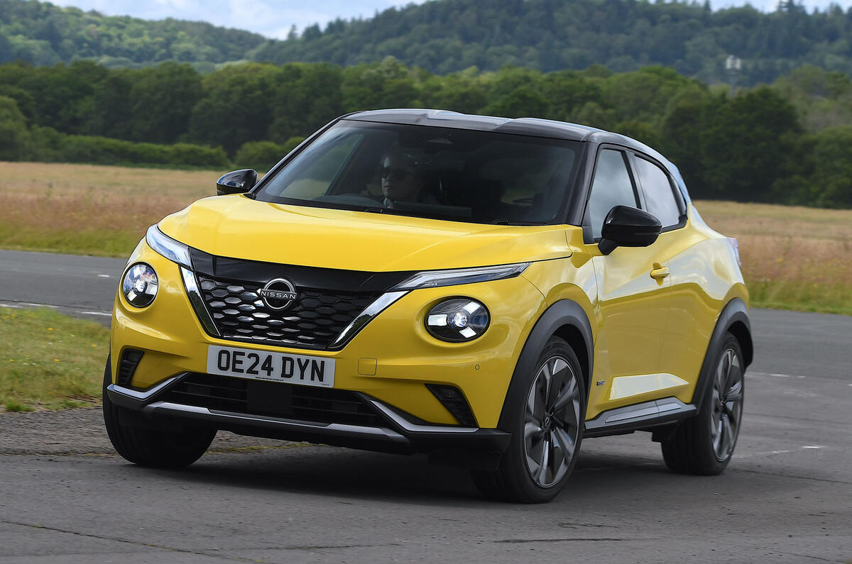Nissan Juke front quarter cornering