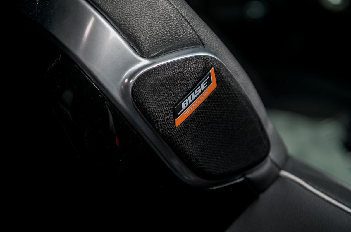 2020 Nissan Juke - speaker grille