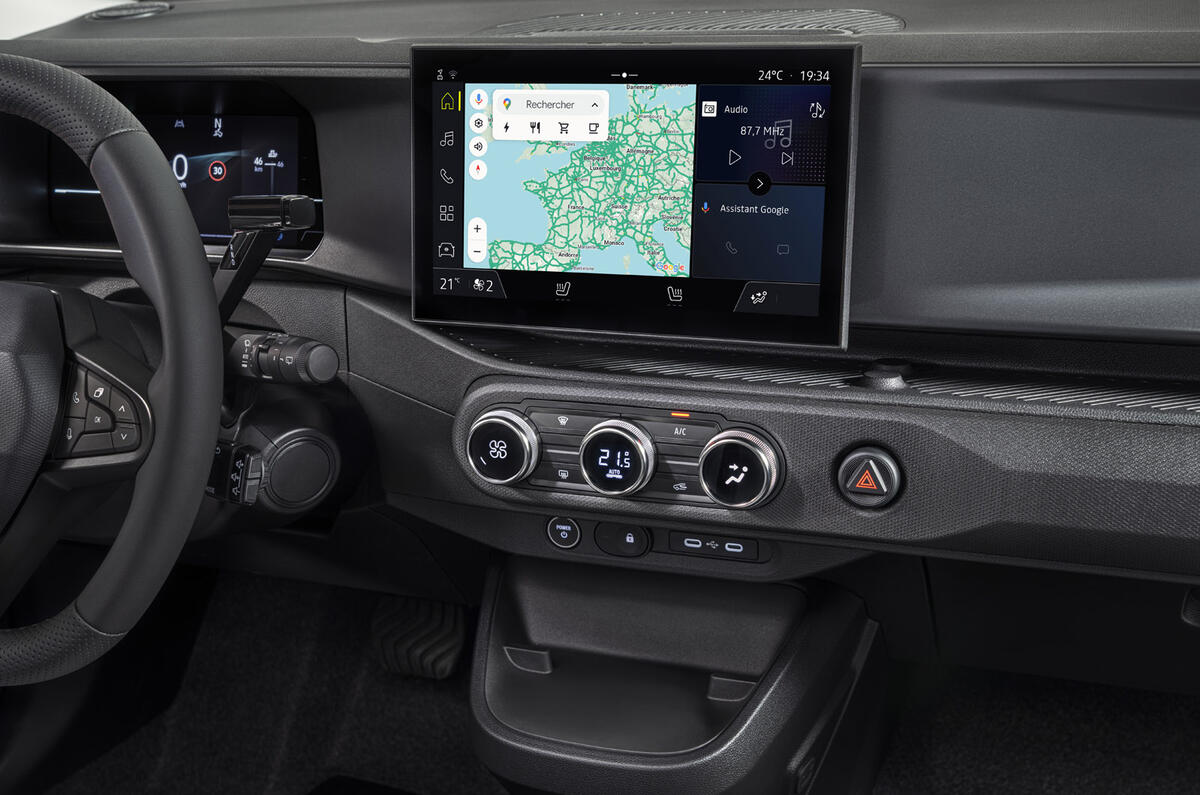 Nissan Pixo 2026 021