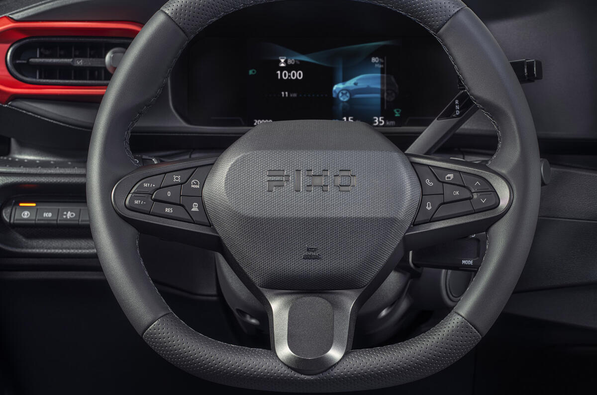 Nissan Pixo 2026 022