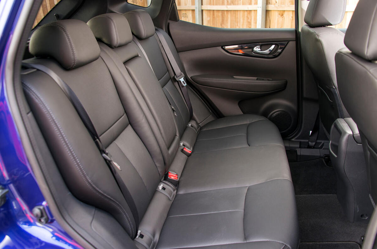 2015 Nissan Qashqai 1 6 DIG T 163 N tec review review