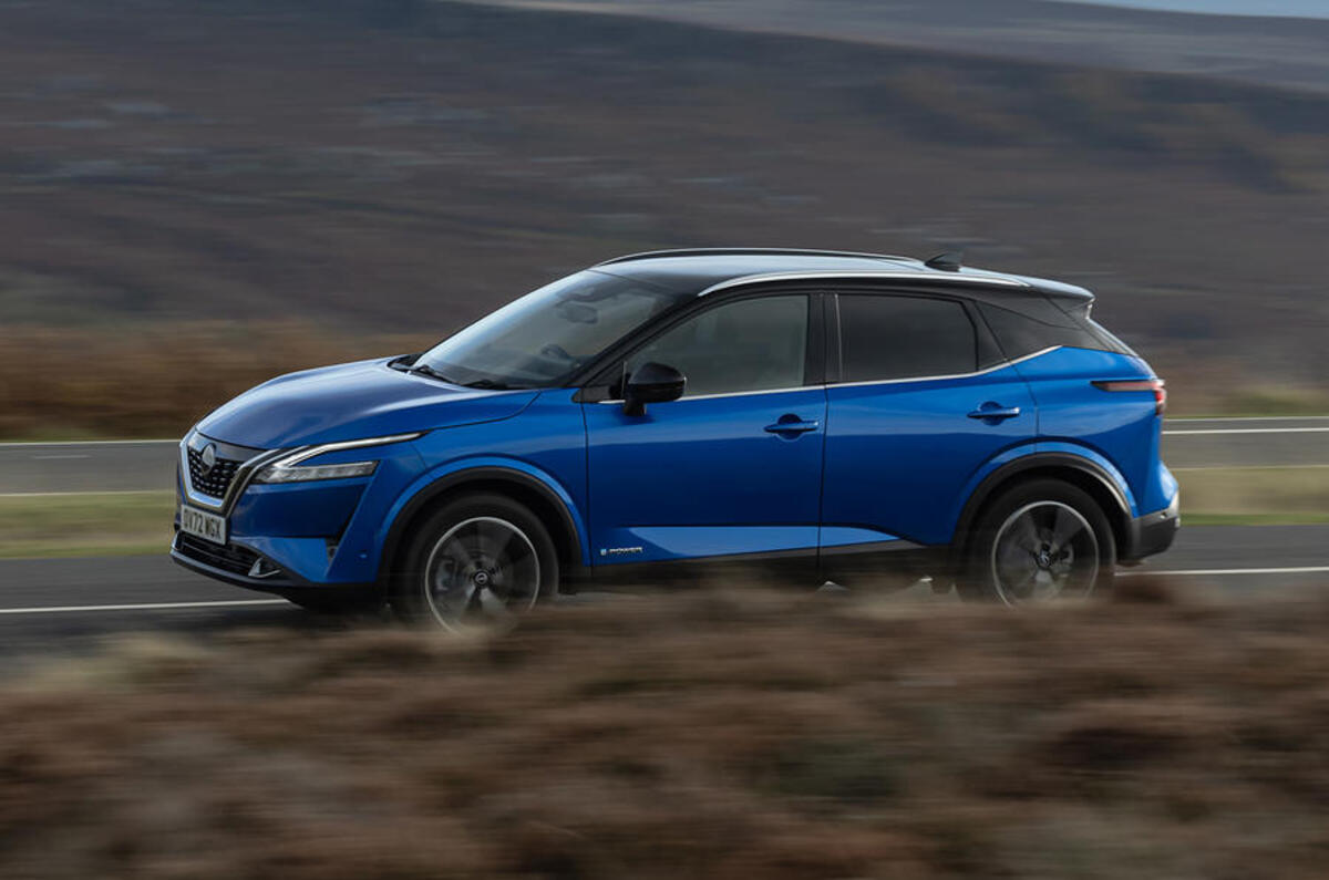 nissan qashqai e power 2022 04 side panning