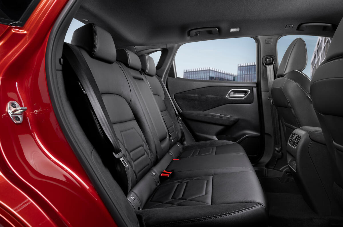 Nissan Qashqai facelift rear seats Nissan Qashqai facelift rear seats