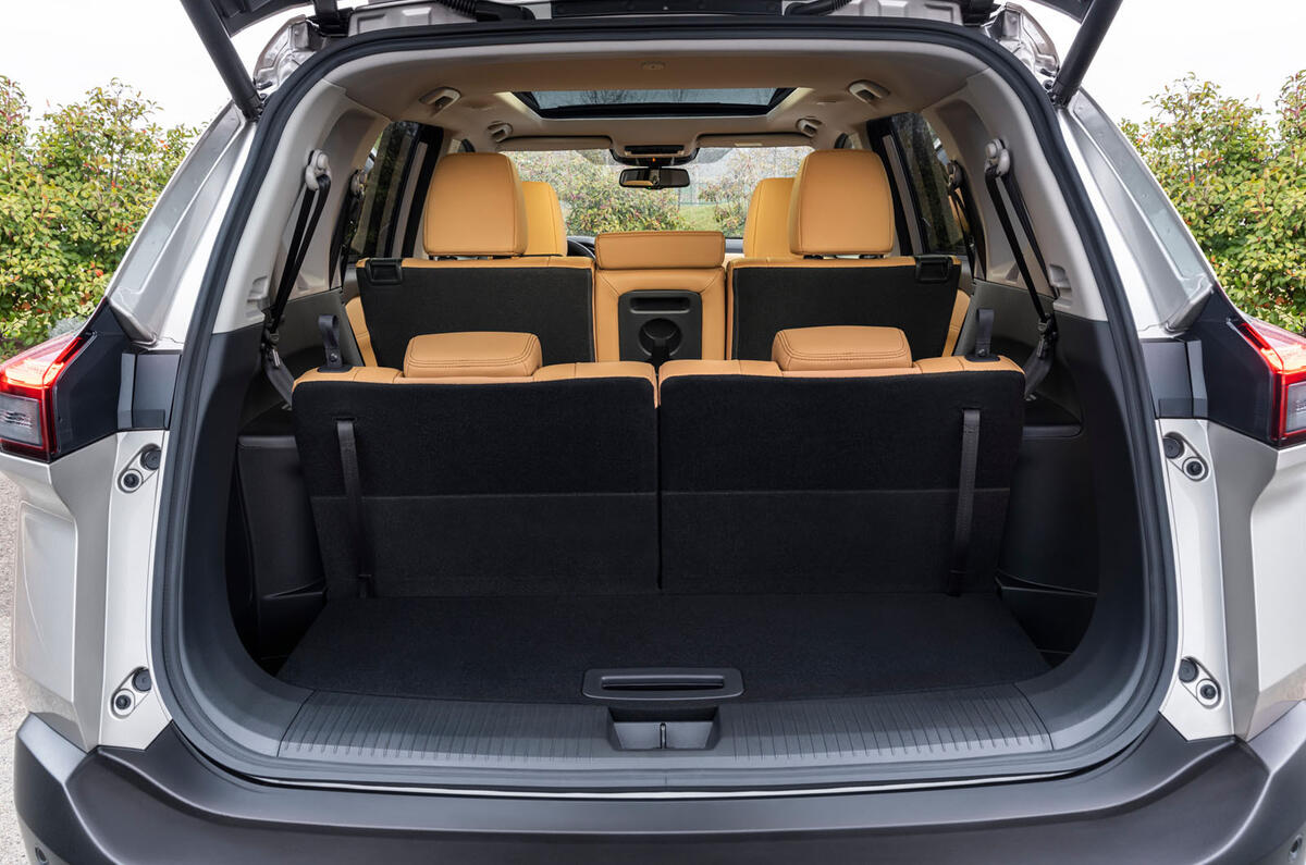 Nissan X Trail 2022 boot seats up Nissan X Trail 2022 boot seats up