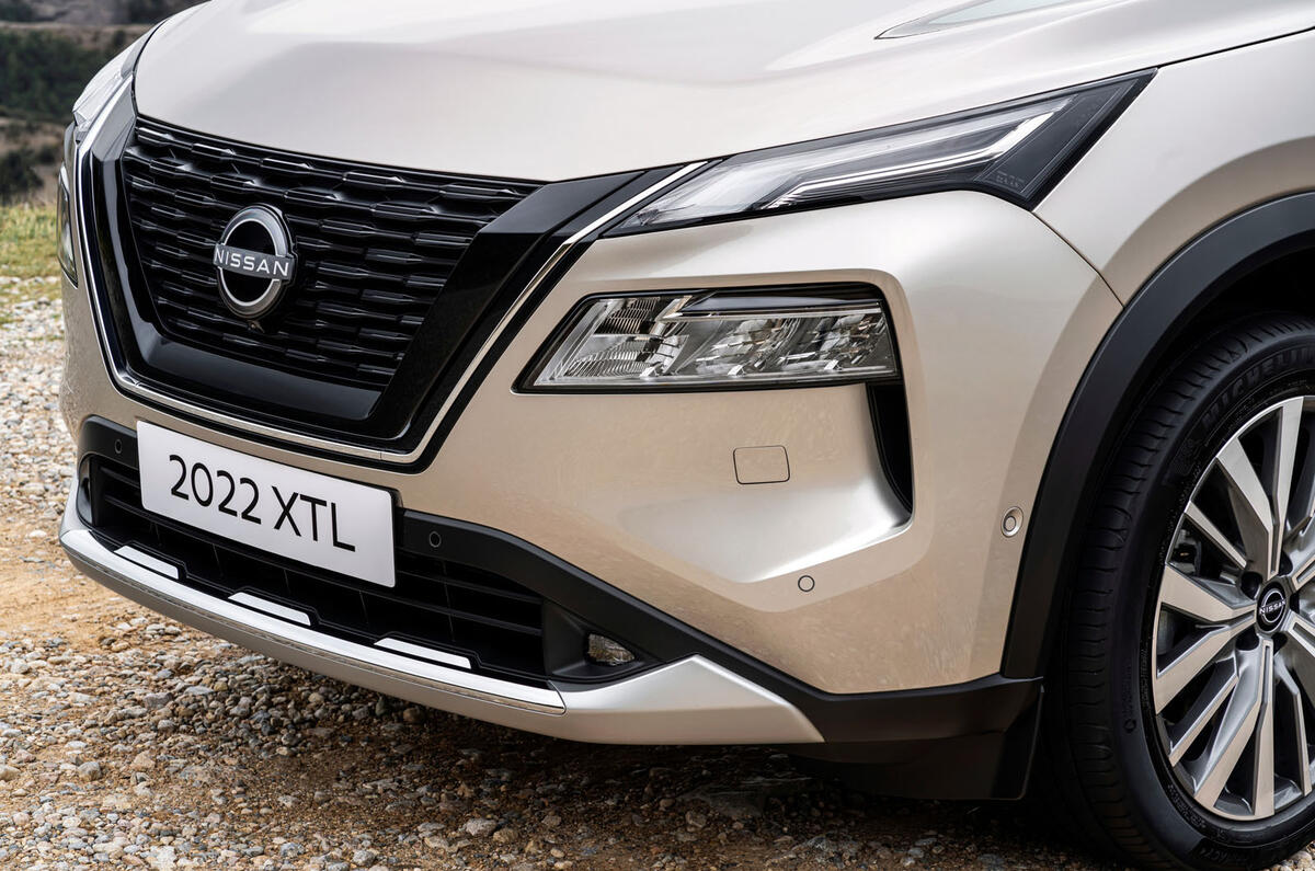 Nissan X Trail 2022 front closeup Nissan X Trail 2022 front closeup
