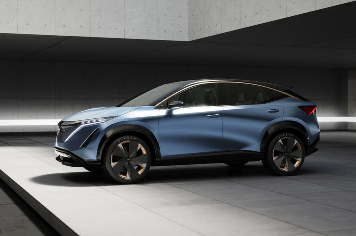 Nissan Ariya concept side