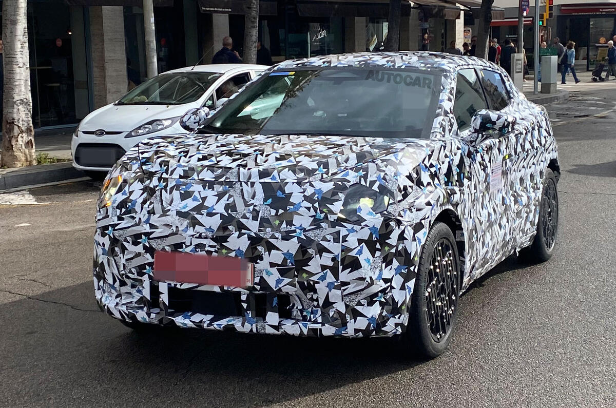 Nissan Juke spy shot front