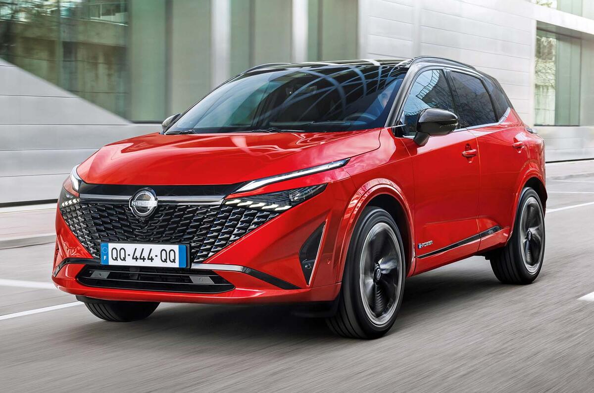 Nissan qashqai front three quarter