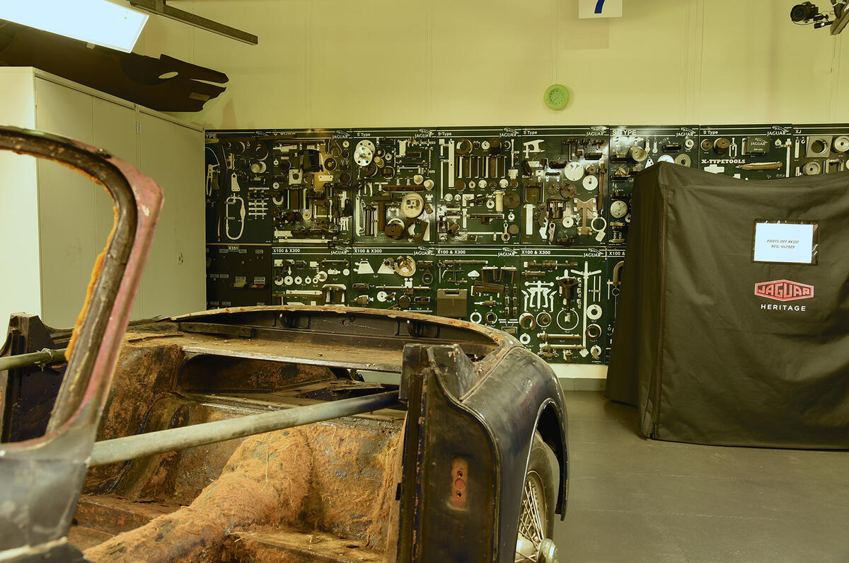 Norman Dewis