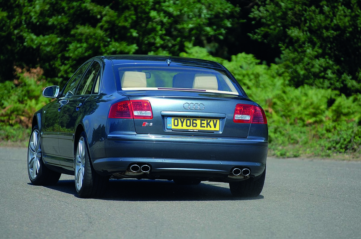 Audi S8