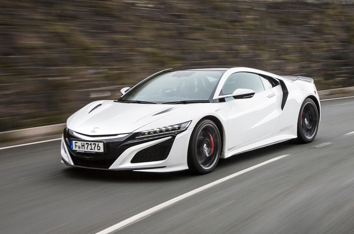 Honda NSX vs BMW i8 vs McLaren 570S: supercars compared ...
