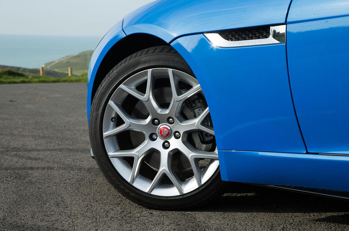 Jaguar F-Type wheel