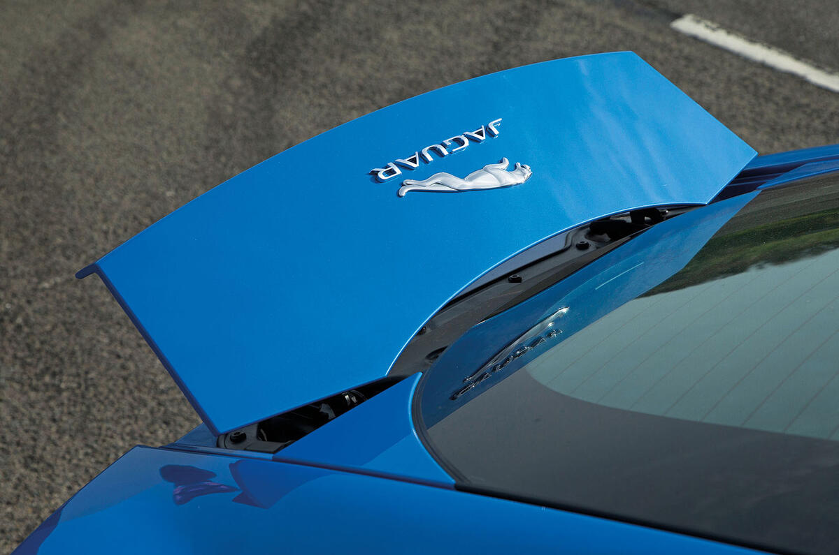 Jaguar F-Type spoiler