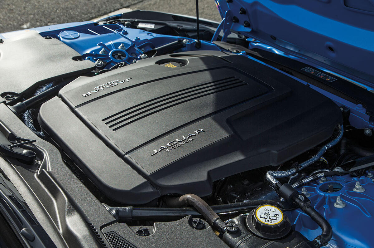 Jaguar F-Type engine