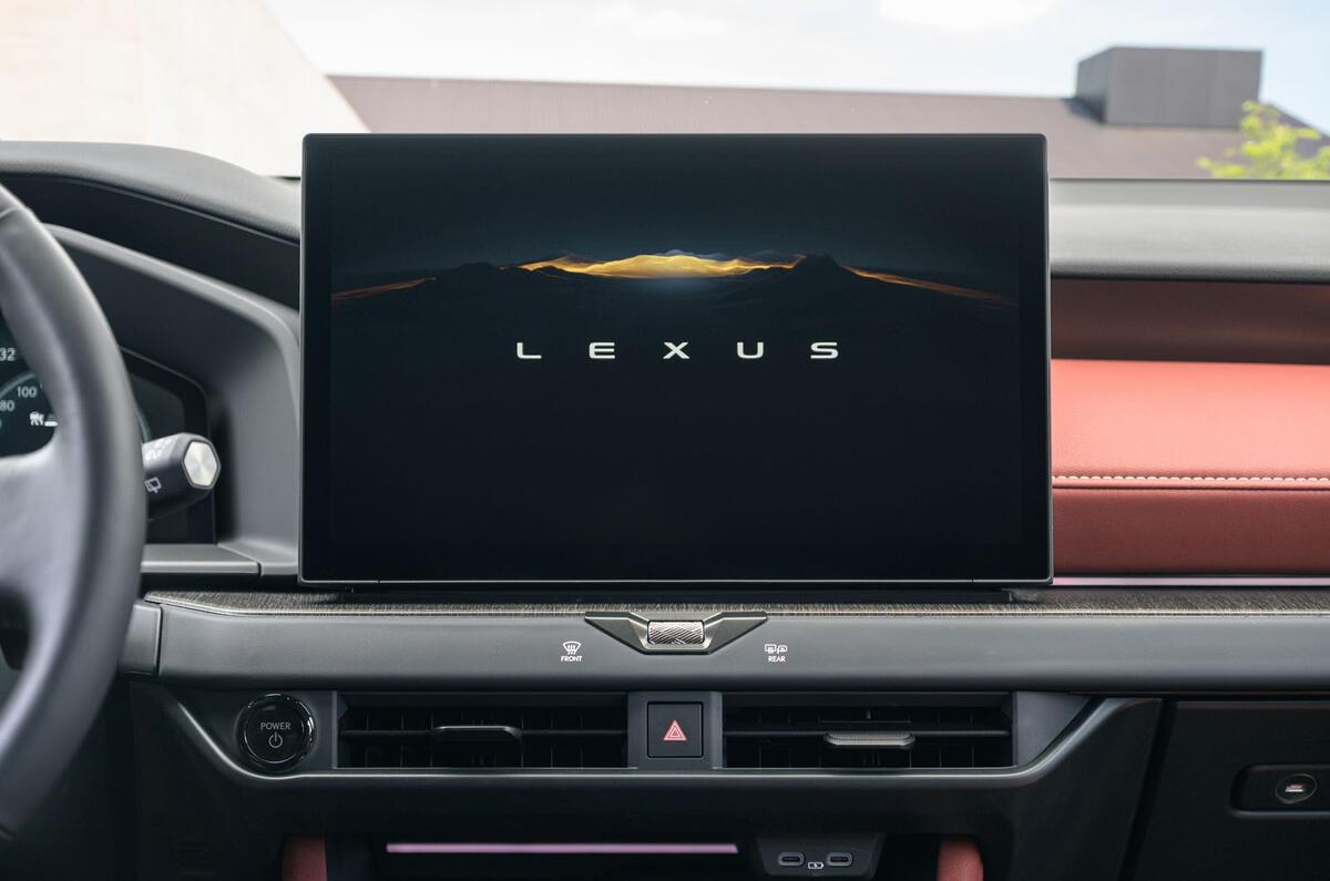 nx350h luxury interior 0011