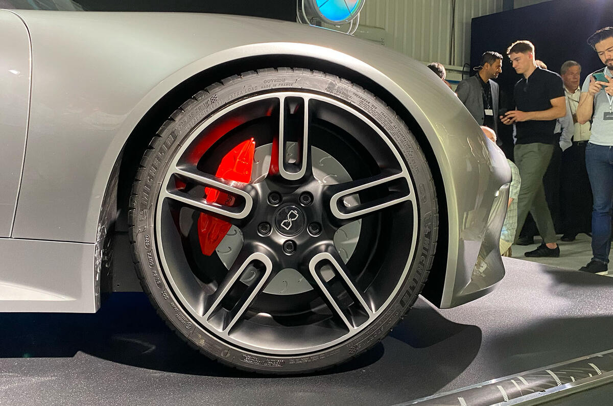 Nyobolt front right alloys Nyobolt front right alloys