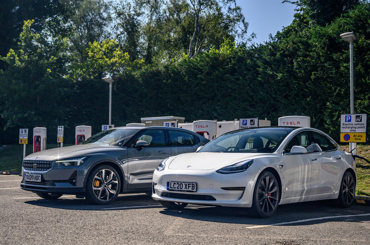 2020 Polestar 2 vs Tesla Model 3 - parked 2020 Polestar 2 vs Tesla Model 3 - parked