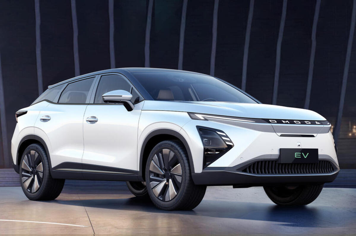 omoda 5 ev front angle