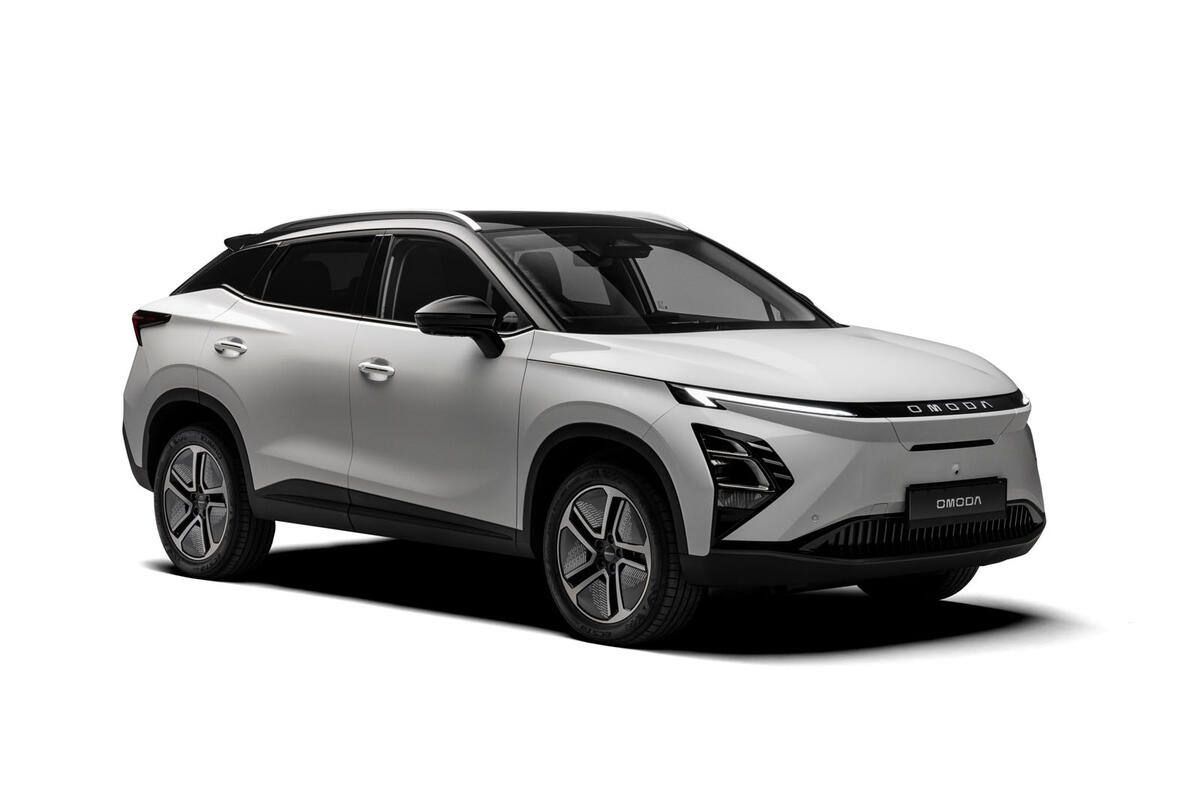Omoda E5 front Omoda E5 front