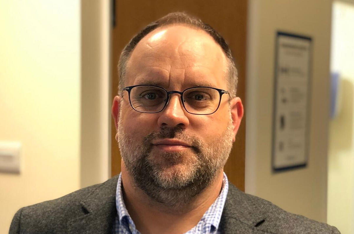 Onwrd Mark Thompson Onwrd Mark Thompson