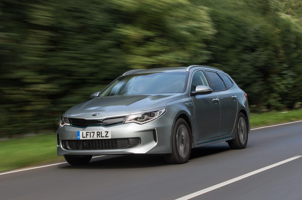 Kia Niro and Optima Sportswagon plug-in hybrids revealed